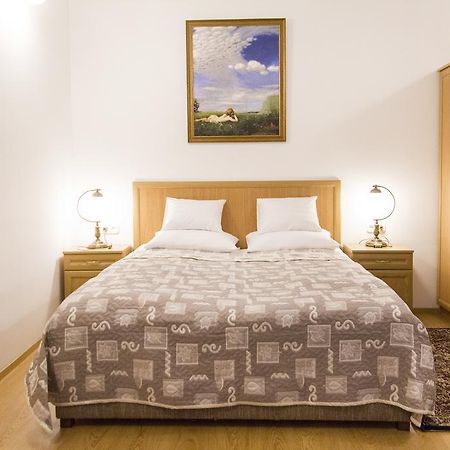 Authentic Grand Boulevard Budapeste Exterior foto