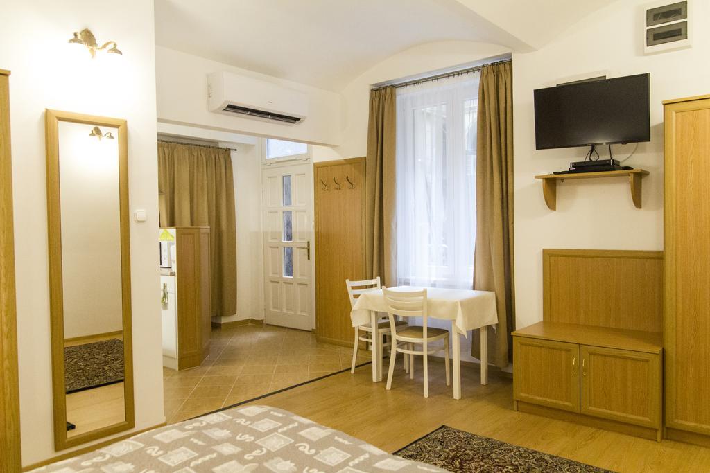 Authentic Grand Boulevard Budapeste Exterior foto